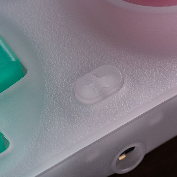 8BitDo Ultimate Mini Kablolu Kontrol Cihazı – Xbox Translucent Yeşil