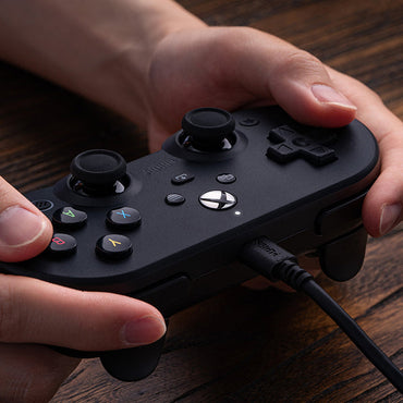 8BitDo Pro 2 Kablolu Oyun Kolu – Siyah (Xbox, Hall Effect Joysticks)