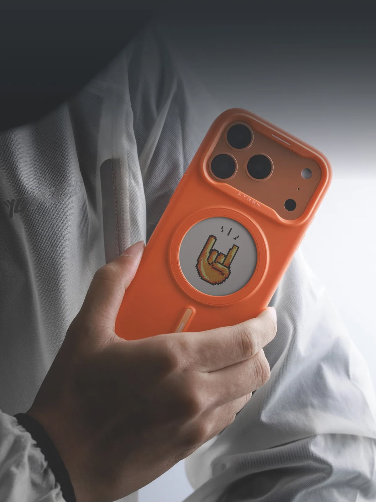 XTREM İphone 17 PRO MAX MagSafe E-Ink Ekranlı Akıllı Telefon Kılıfı - Turuncu